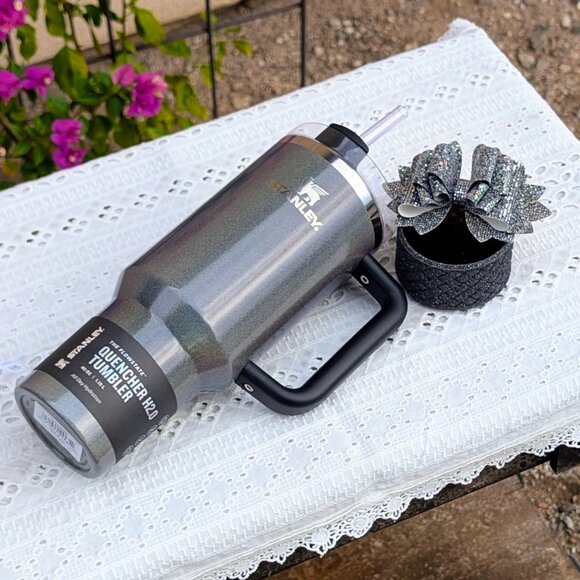 NIB Limited Edition! Stanley Midnight Glitz 40oz Tumbler + Custom Bow/Boot - Picture 4 of 9